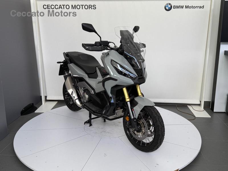 HONDA X-ADV 750 DCT Abs