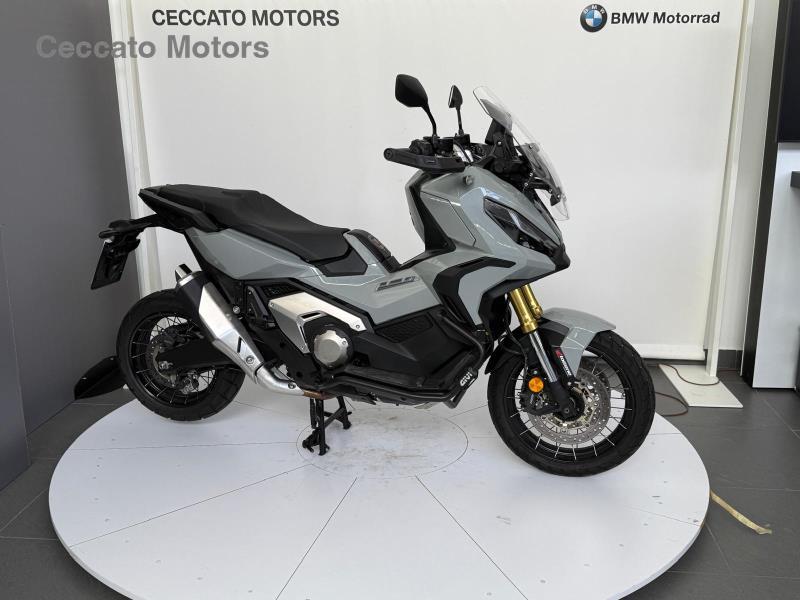 HONDA X-ADV 750 DCT Abs