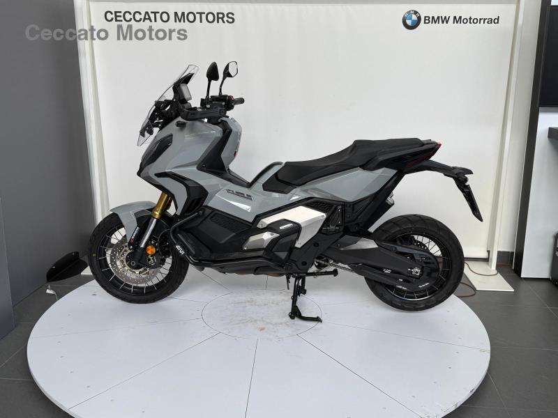 HONDA X-ADV 750 DCT Abs
