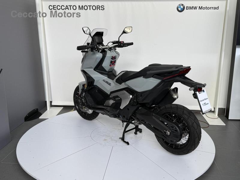 HONDA X-ADV 750 DCT Abs