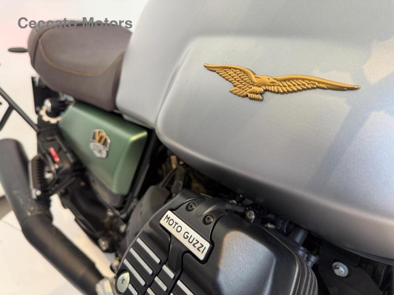 MOTO GUZZI V7 750 Stone