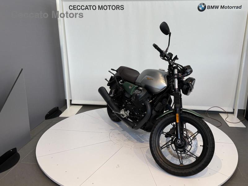 MOTO GUZZI V7 750 Stone