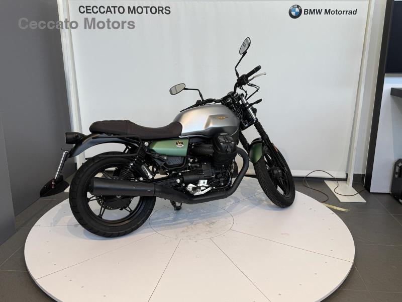 MOTO GUZZI V7 750 Stone