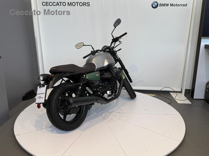MOTO GUZZI V7 750 Stone