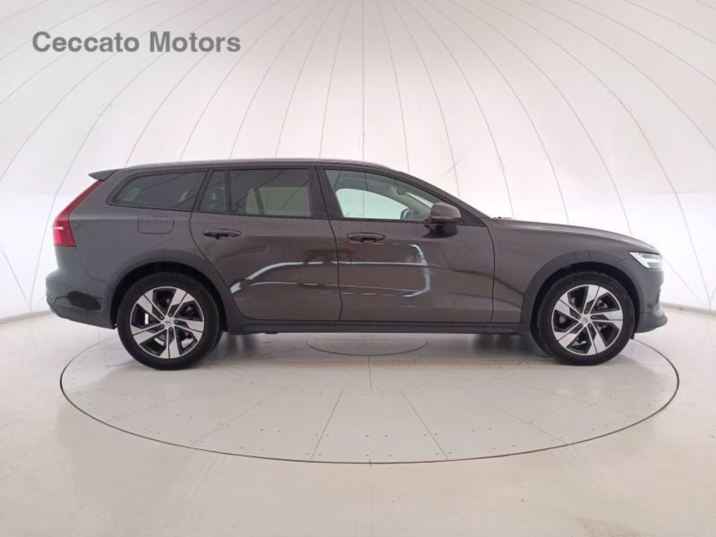 VOLVO V60 cross country 2.0 b4 plus awd auto