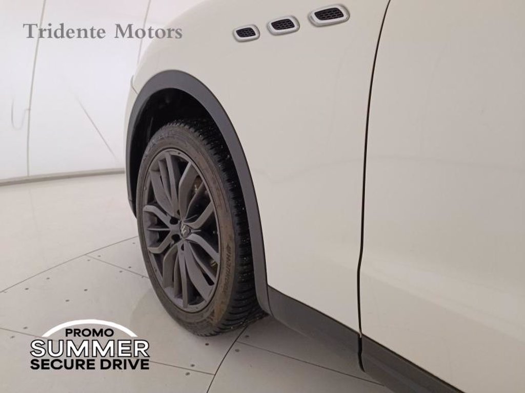 MASERATI Levante 3.0 v6 granlusso 275cv auto my19