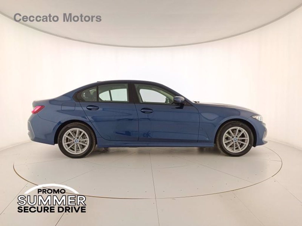 BMW 320e auto