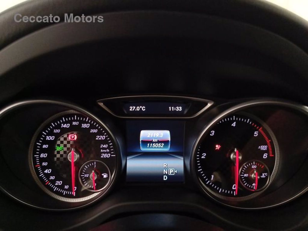 MERCEDES A 180 d premium auto my16