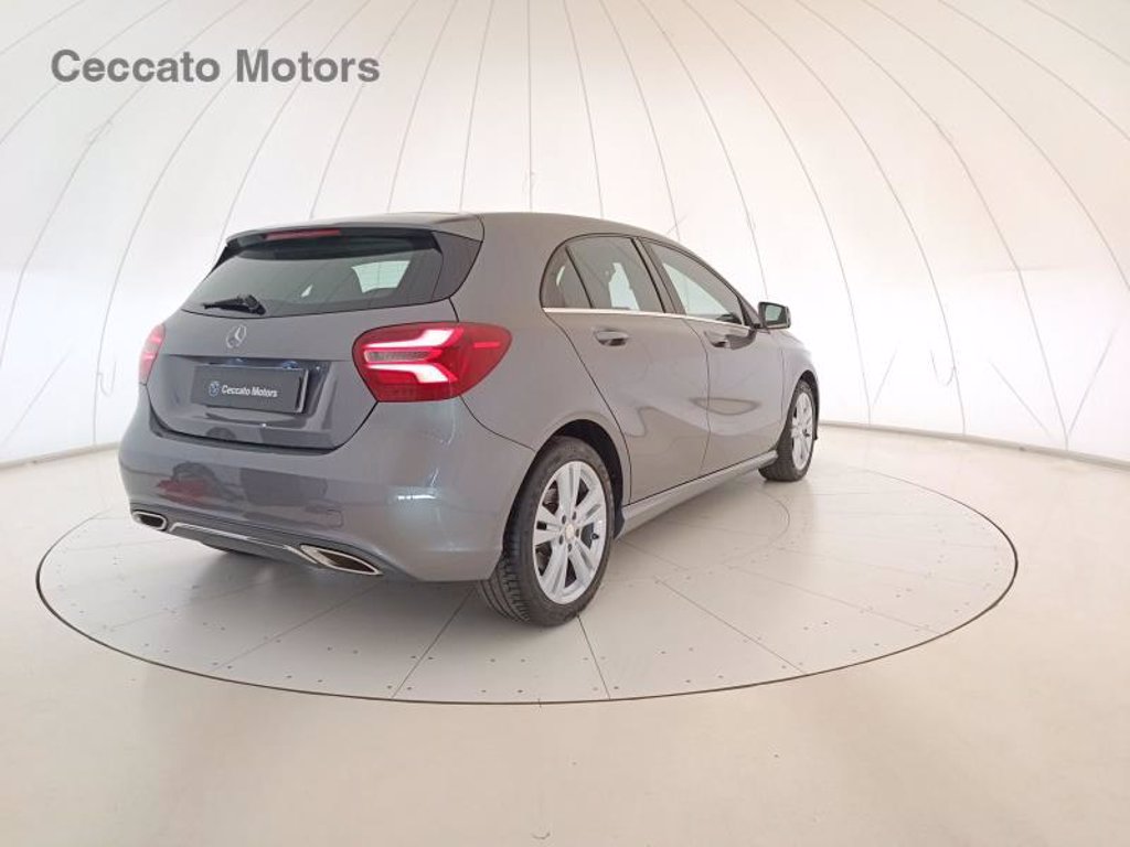 MERCEDES A 180 d premium auto my16