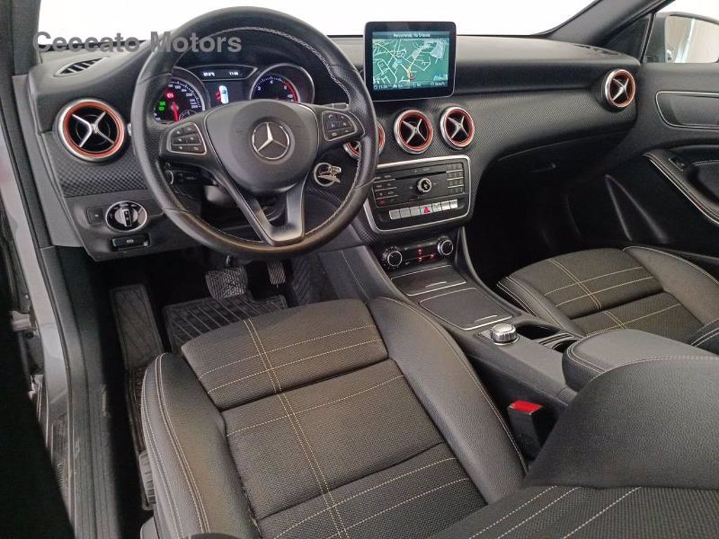 MERCEDES A 180 d premium auto my16