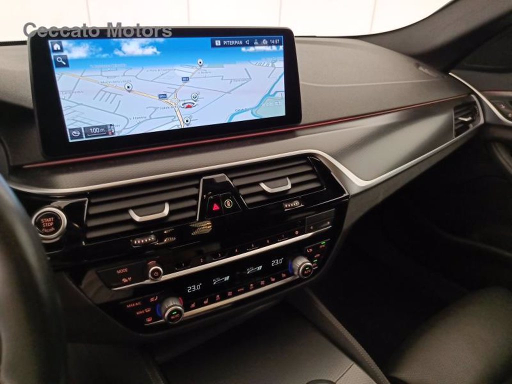 BMW 530d touring mhev 48v xdrive msport auto