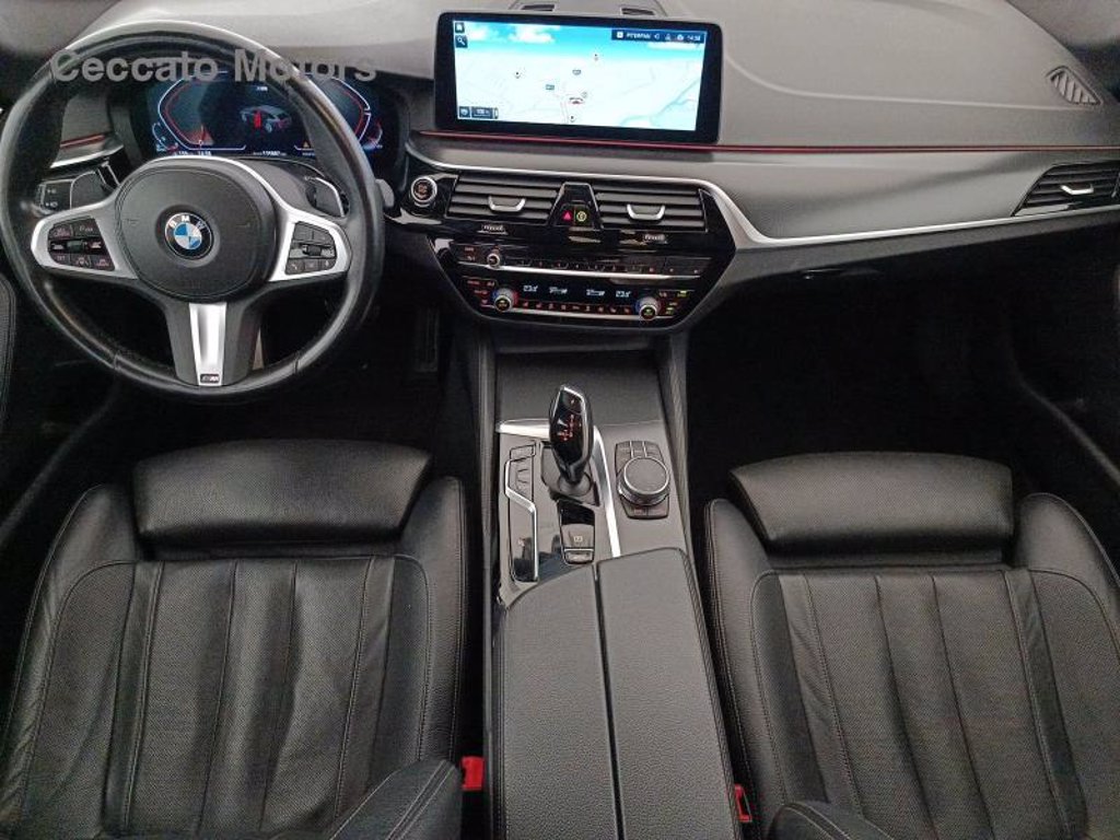 BMW 530d touring mhev 48v xdrive msport auto