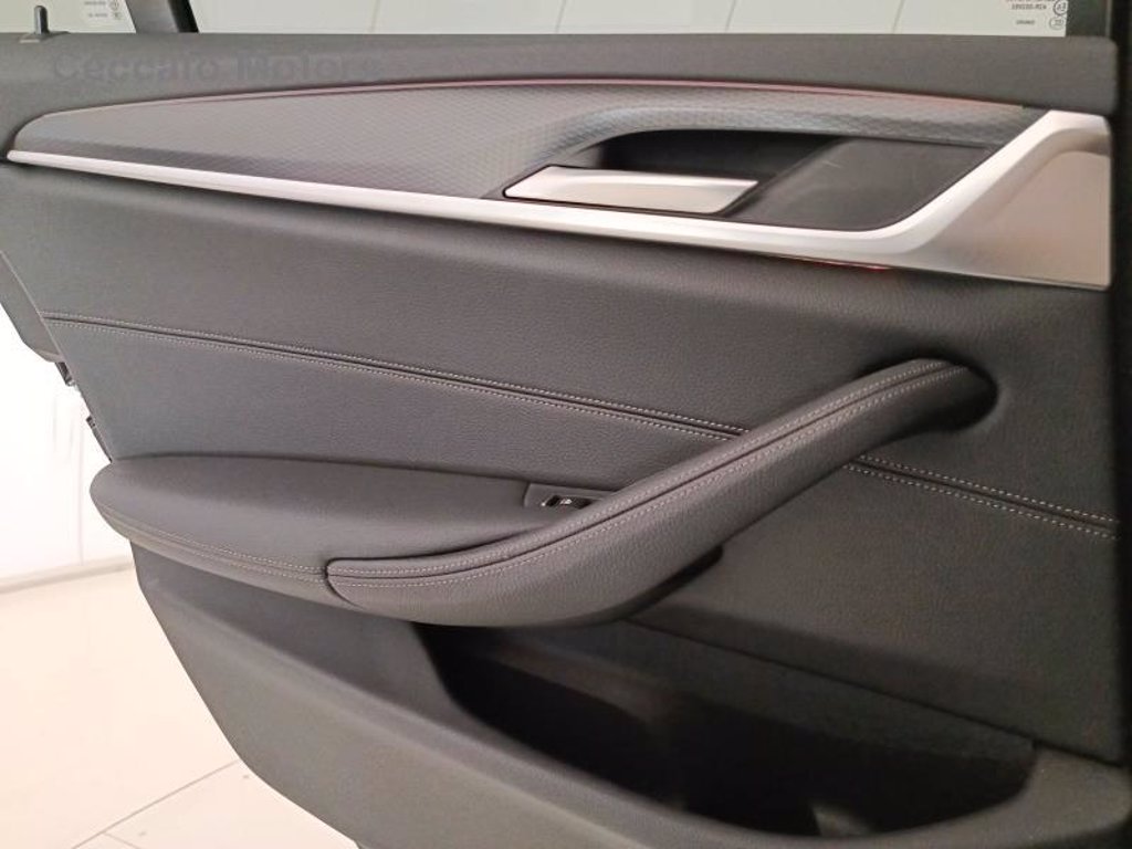 BMW 530d touring mhev 48v xdrive msport auto