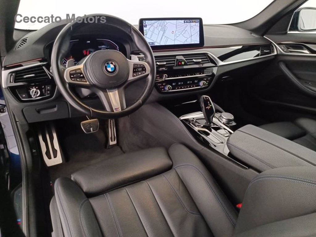 BMW 520d touring mhev 48v msport auto