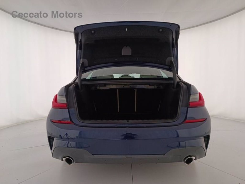 BMW 330d mhev 48v xdrive msport auto