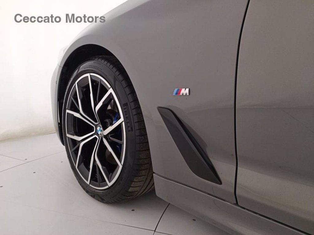 BMW 520d touring mhev 48v msport auto