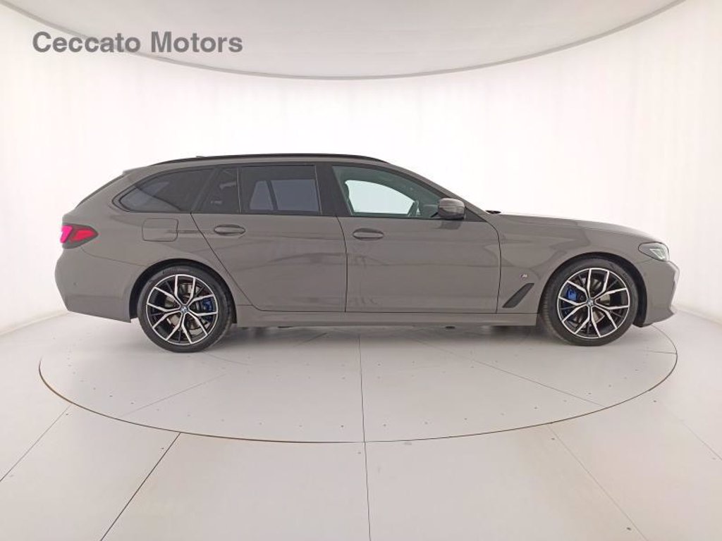 BMW 520d touring mhev 48v msport auto