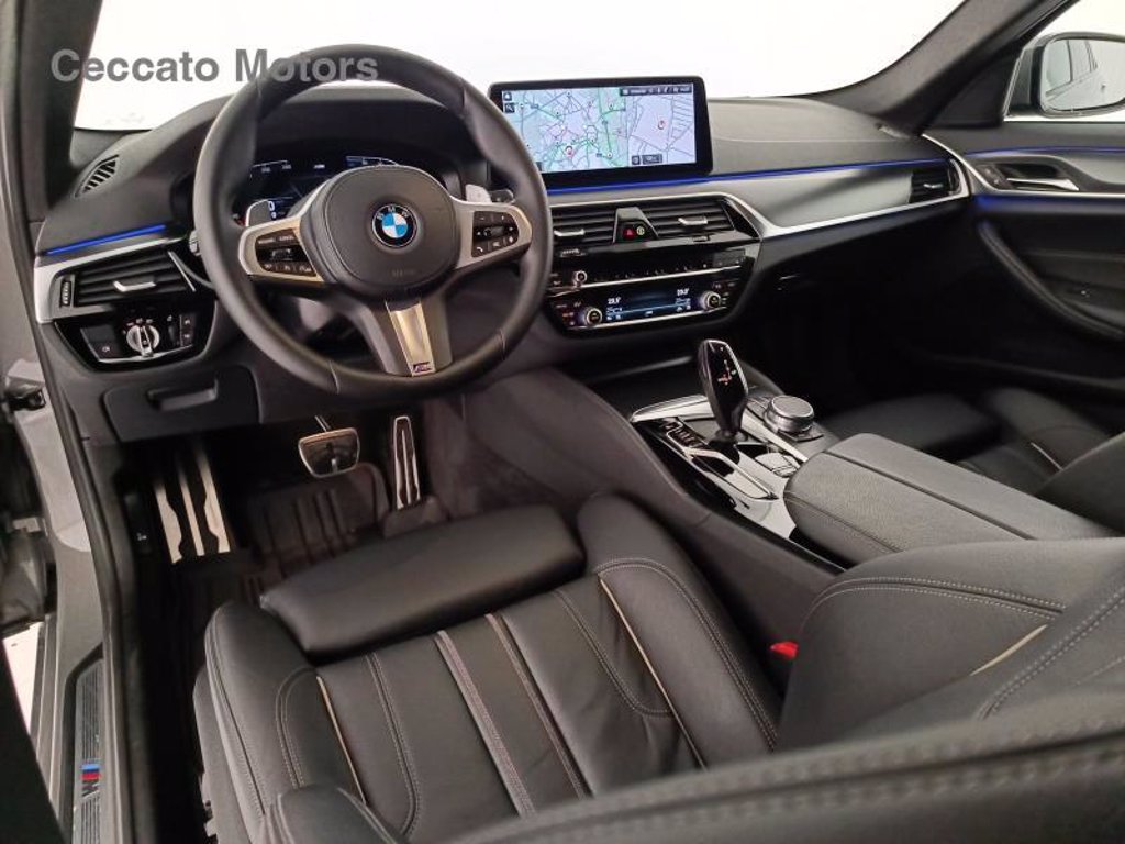 BMW 520d touring mhev 48v msport auto