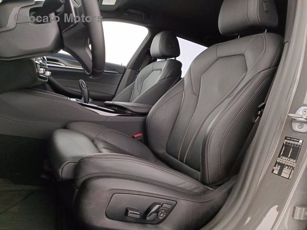 BMW 520d touring mhev 48v msport auto