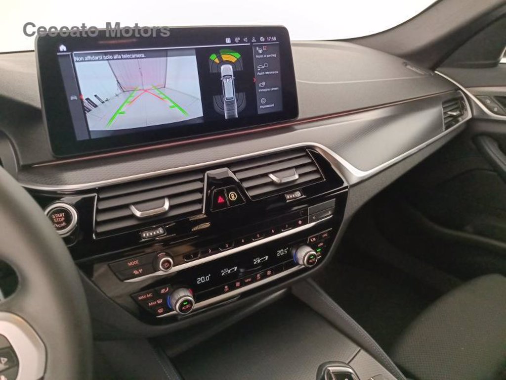 BMW 530d touring mhev 48v xdrive msport auto