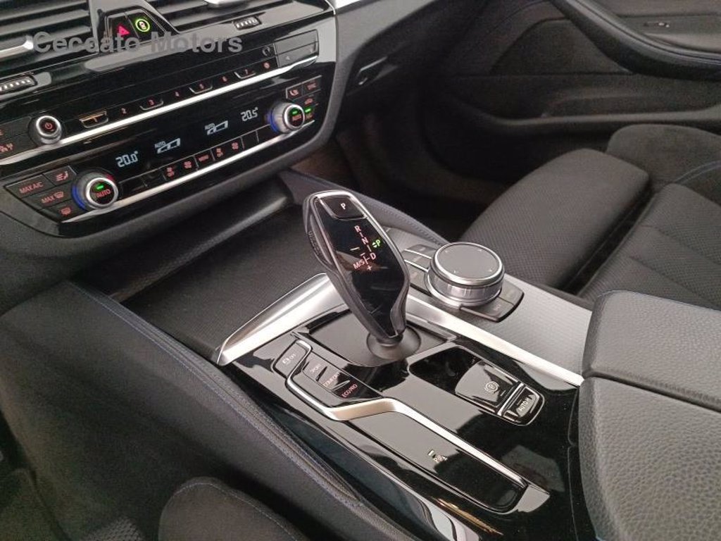BMW 530d touring mhev 48v xdrive msport auto