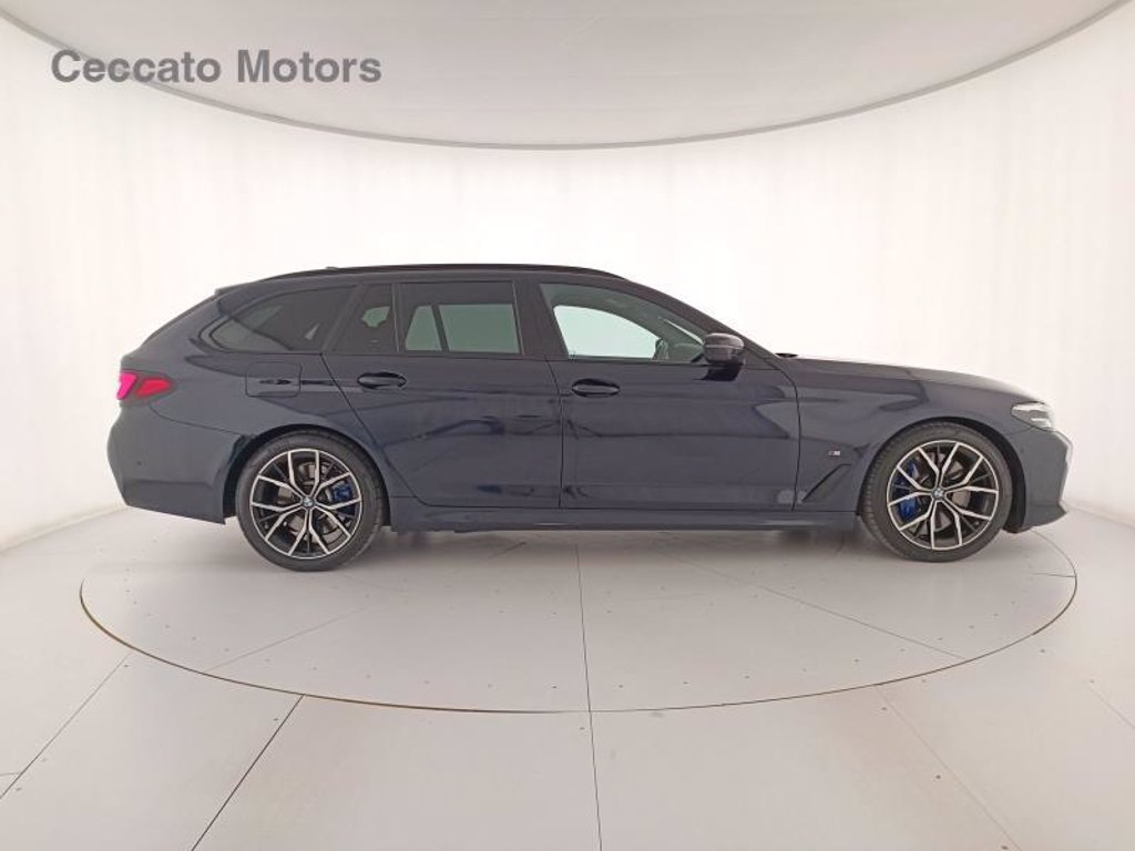 BMW 530d touring mhev 48v xdrive msport auto