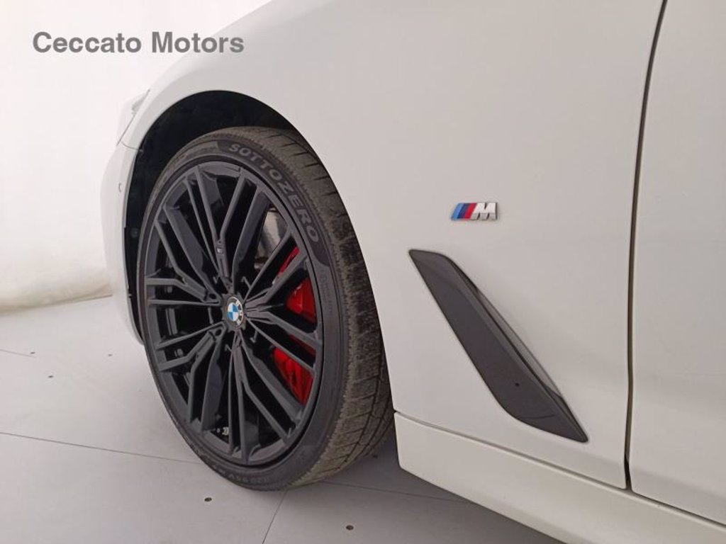 BMW 530d touring mhev 48v xdrive msport auto
