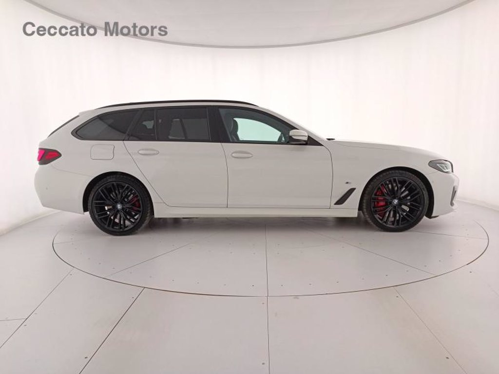 BMW 530d touring mhev 48v xdrive msport auto