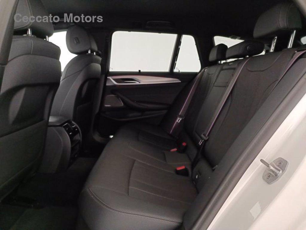 BMW 530d touring mhev 48v xdrive msport auto