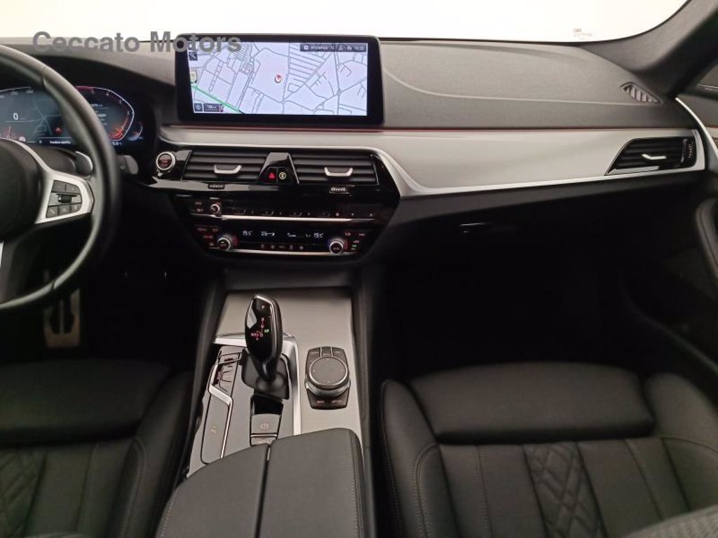 BMW 530d touring mhev 48v xdrive msport auto