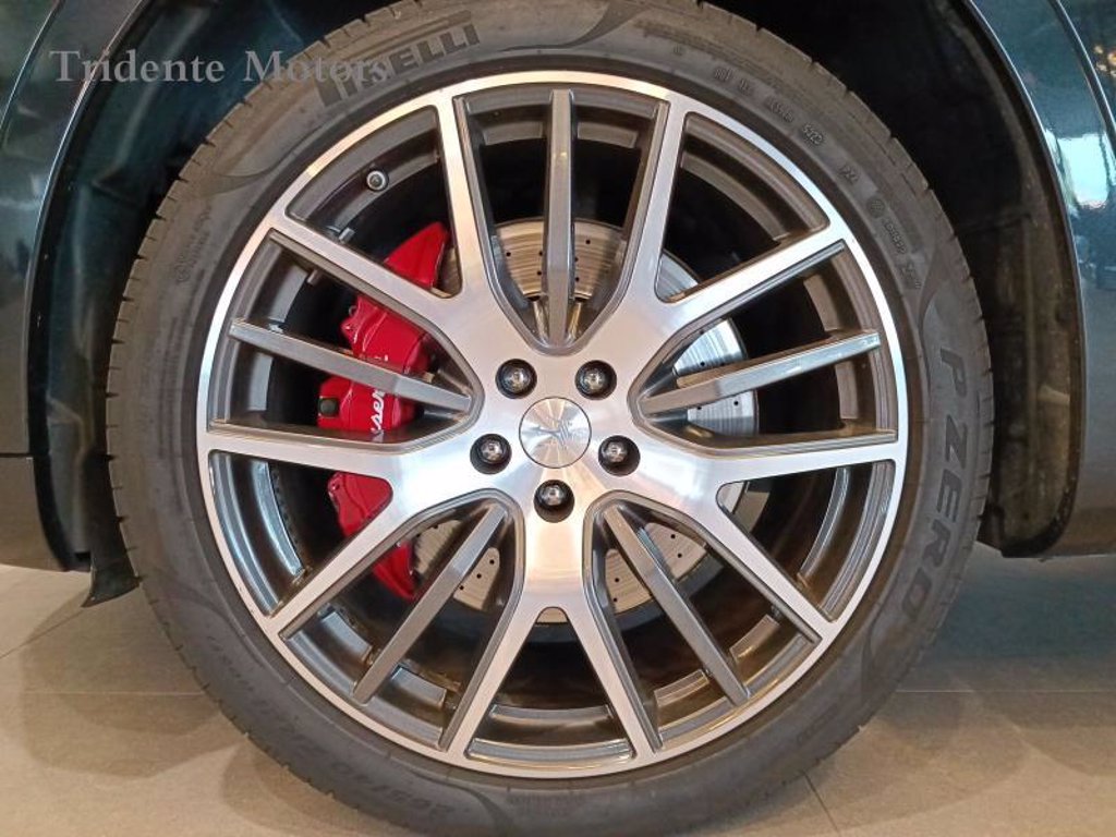 MASERATI Levante 3.0 v6 430cv auto