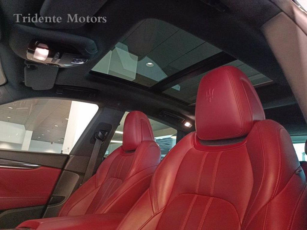 MASERATI Levante 3.0 v6 430cv auto