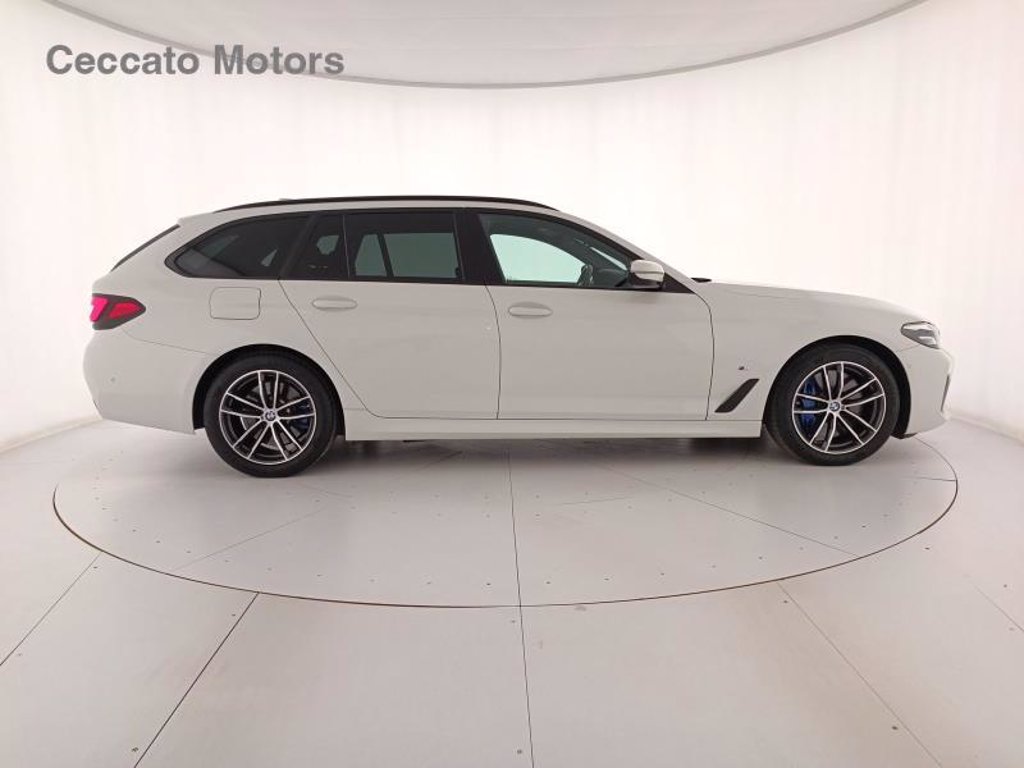 BMW 530d touring mhev 48v xdrive msport auto