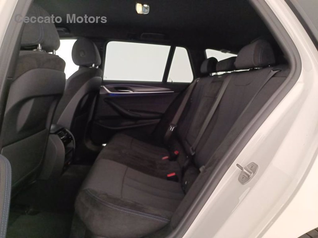 BMW 530d touring mhev 48v xdrive msport auto