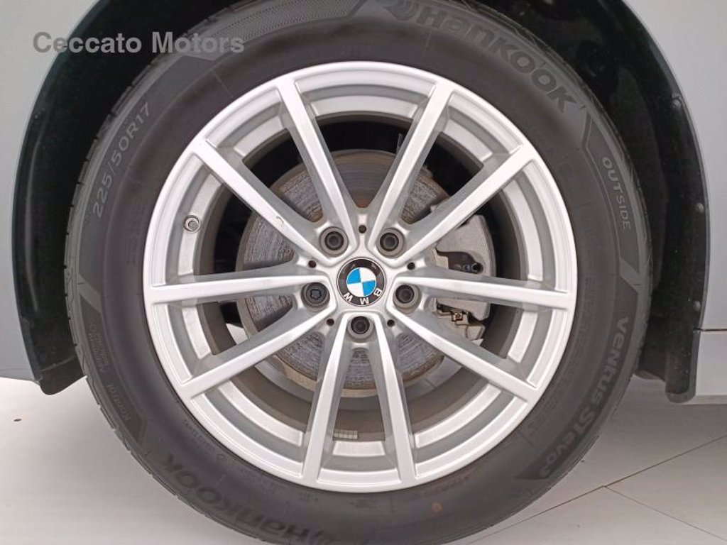 BMW 320d touring mhev 48v auto