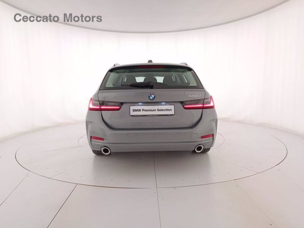 BMW 320d touring mhev 48v auto