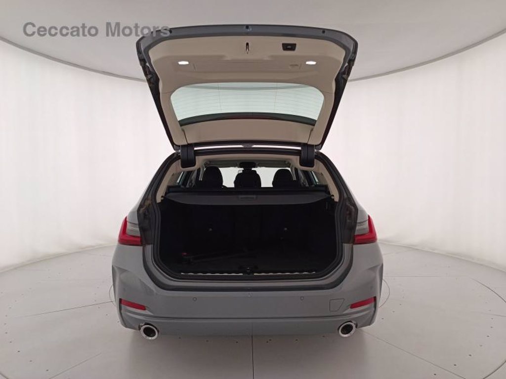 BMW 320d touring mhev 48v auto