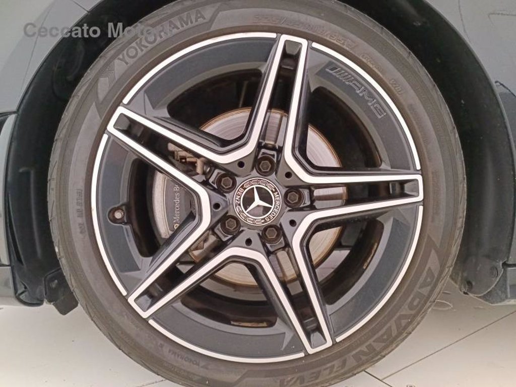 MERCEDES A 180 d premium auto