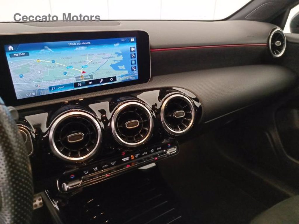 MERCEDES A 180 d premium auto