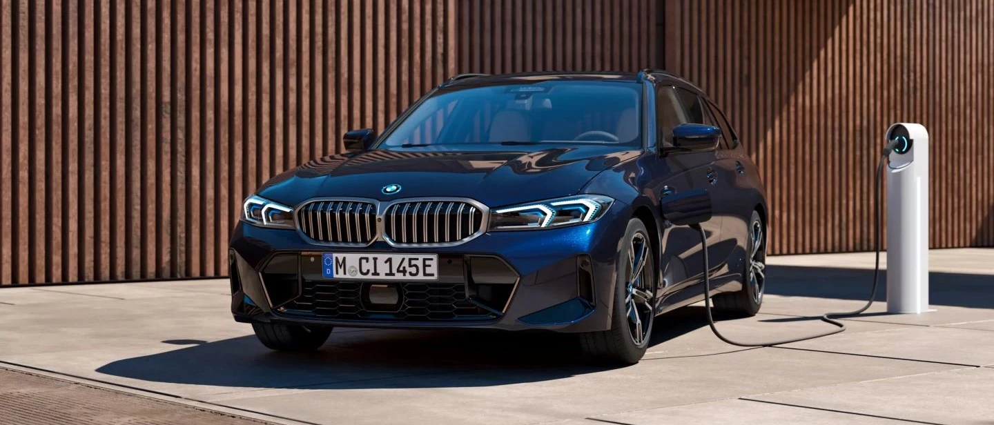 Serie 3 Touring Plug In