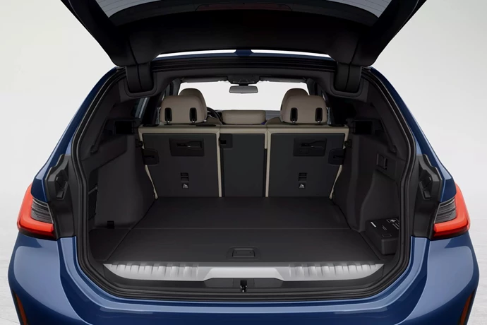 Serie 3 Touring PHEV 2