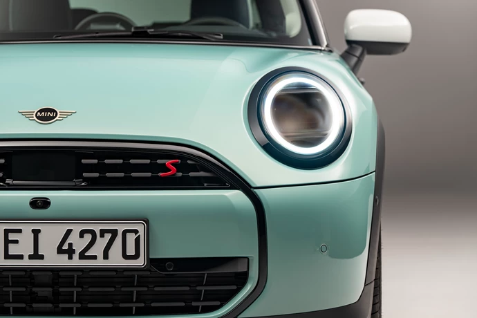 P90536608 Highres Mini Cooper S 02 202