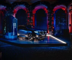 P90594354 Highres Vibrant Transitions